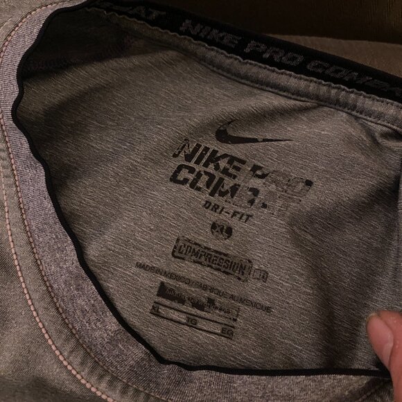 Nike Pro - Compression Base Layer Dri-FIt Tee (2021) Large - Picture 4 of 7